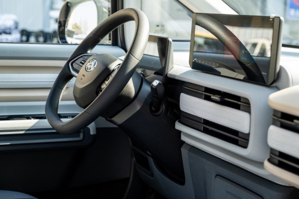 Maxus eDeliver 5 Interior